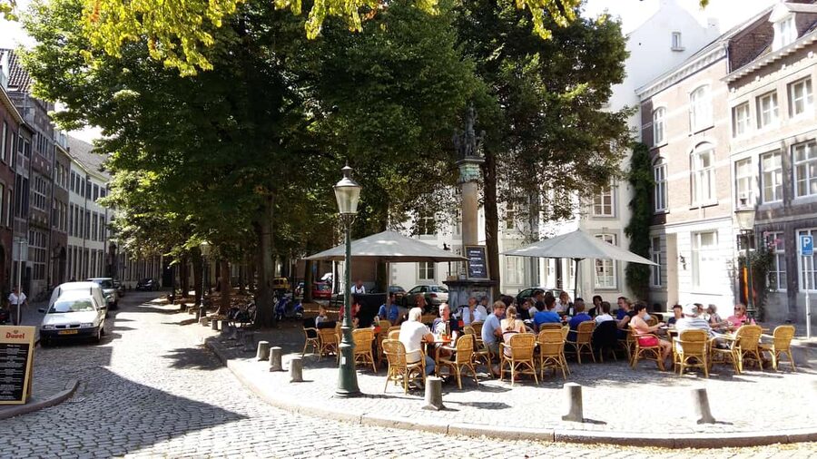 Historical Maastricht: Private Walking Tour with Local Guide - Stokstraatkwartier alleys: the maze that actually has a point
