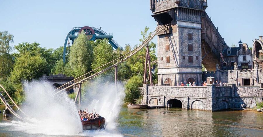 Kaatsheuvel: Efteling Theme Park Day Admission Ticket - Using the park app and handling schedule surprises