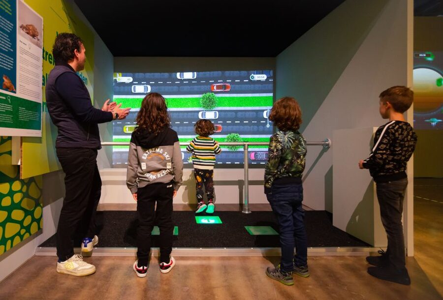 Kerkrade: Discovery Museum Entry Ticket - Science Lab gadget time, what you can make and what costs extra