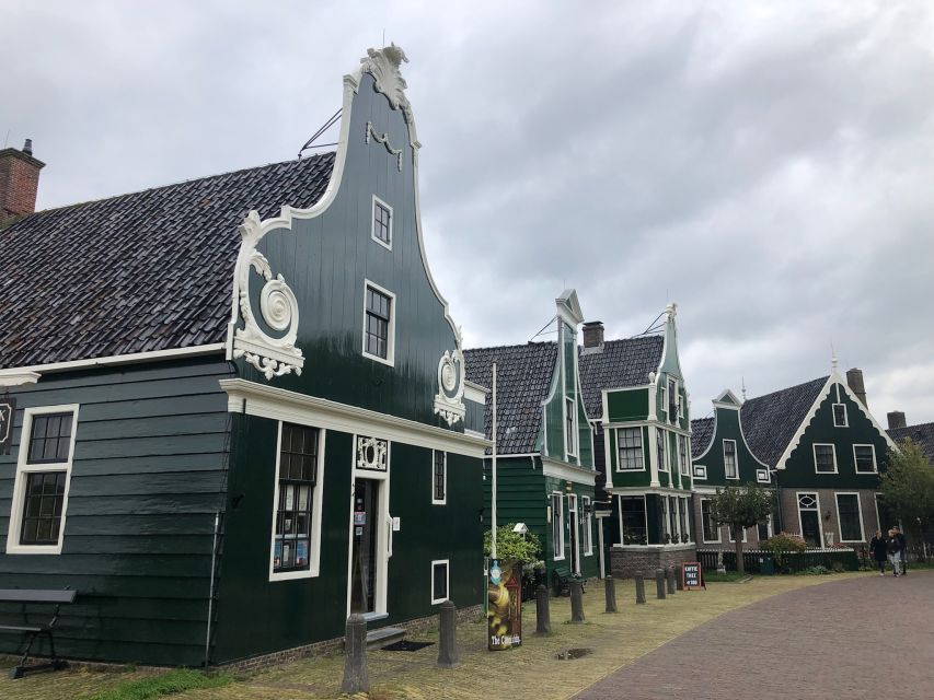 Keukenhof, Tulip Farm, Flower Fields & Windmills - Should You Book This Keukenhof, Windmills, and Villages Day Trip?