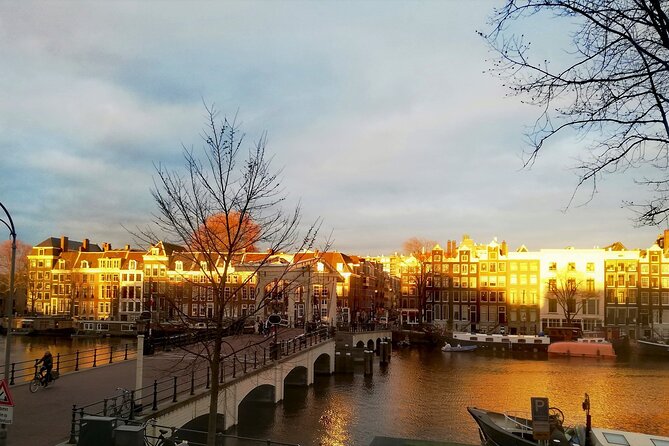 Learn to Make Dutch Pancakes in a Beautiful Amsterdam Canal House - An Amstel canal house makes this class feel like Amsterdam, not a showroom