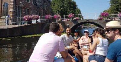 Electric Boat Rental