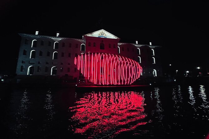 Light‌ ‌Festival‌ ‌Private‌ ‌Cruise‌ incl Snacks and hot Gluhwein - Practical logistics, from meeting point to mobile ticket