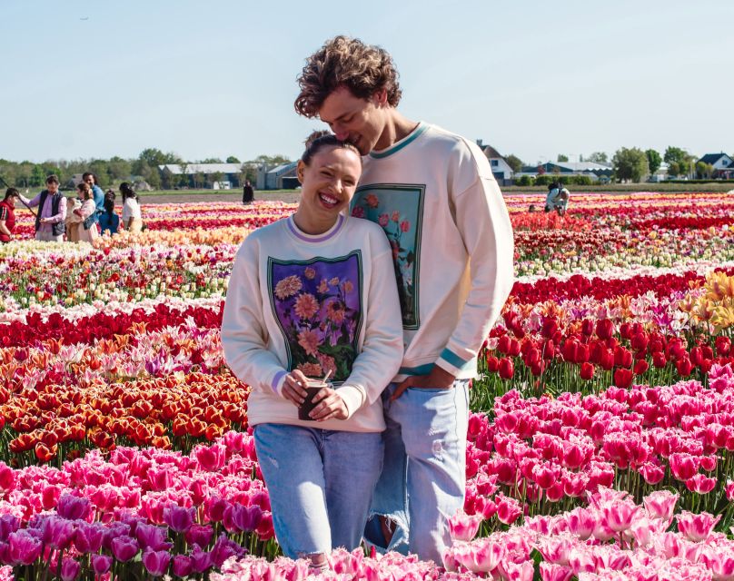 Lisse: Tulip Experience Ticket with Tulip Garden and Museum - Getting there without stress: train, bus, or free parking