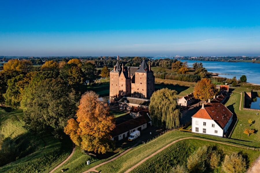 Loevestein Castle Entry Ticket - Loevestein Castle in one day: the story you walk through
