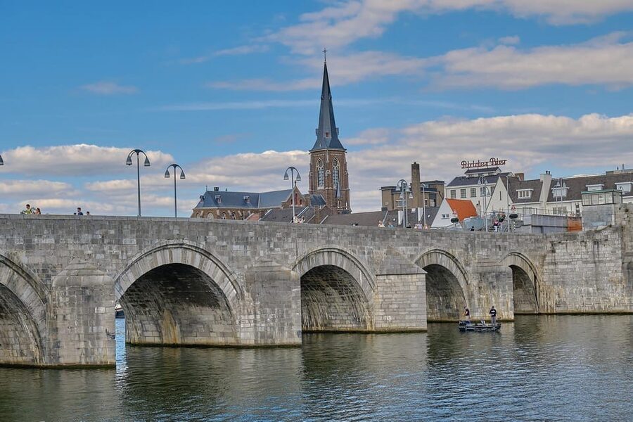 Maastricht: Day trip from Amsterdam with 3 country point - Getting into Maastricht through the old city gate