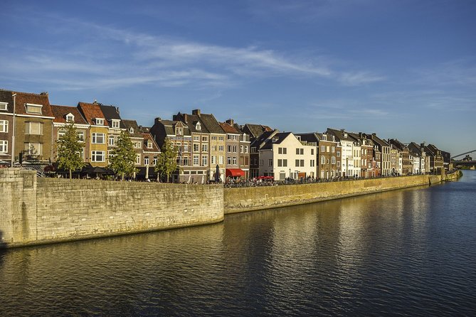 Maastricht Privat Sightseeing City Walk - Market Square: Town Hall Views and the Dinghuis Area in 15 Minutes
