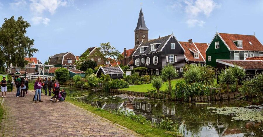 Marken, Volendam and Edam: Private Full-Day Tour - Marken: Markermeer Views and a Mini Museum Stop