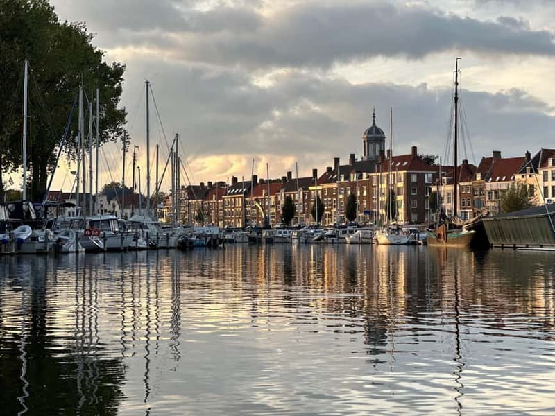Middelburg: Canoe or SUP Rental City Centre - Equipment and included extras that add real value