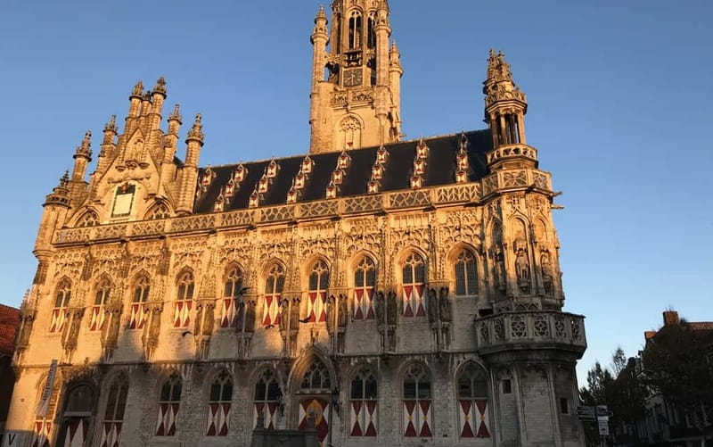 Middelburg: Guided Tour Townhall Middelburg - Key highlights at a glance