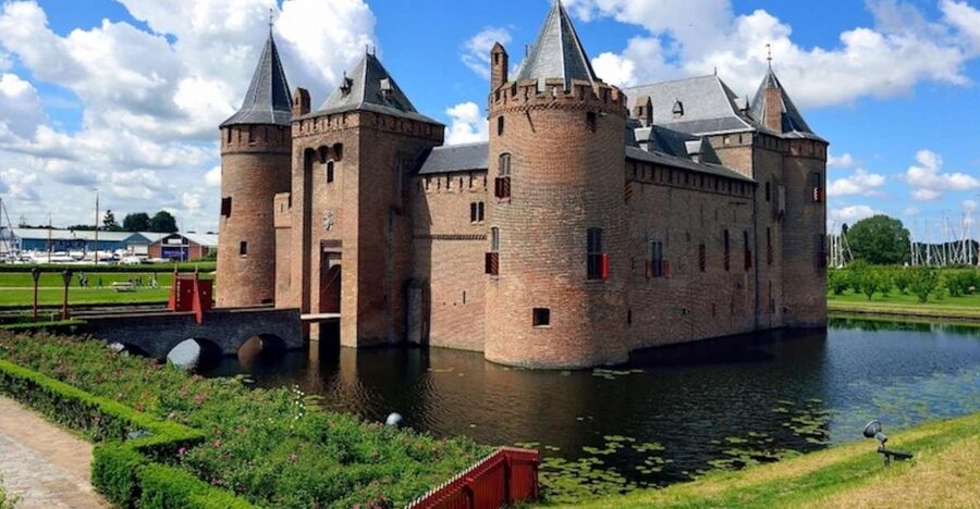 Muiden: Entry Ticket to Muiderslot Castle - Muiderslot Castle in Muiden: why this stop feels like more than a ticket
