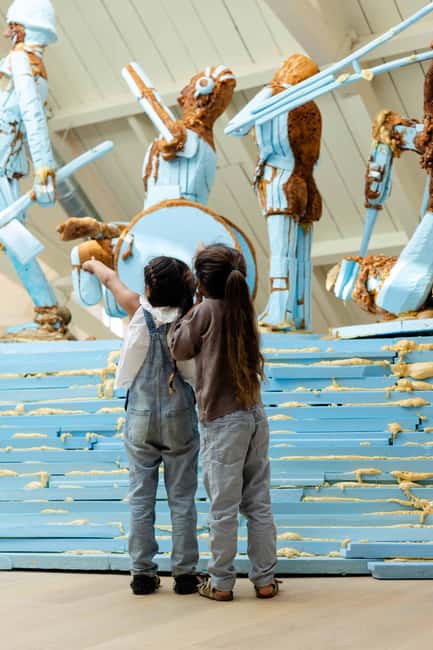 Museum Villa - Amsterdams new contemporary art museum - The artists you will actually meet on your walk