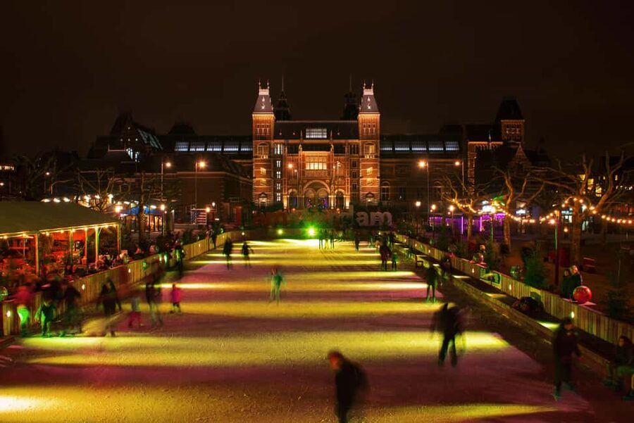 Museumplein Ice Rink Entry Ticket - Your ticket value: ice access plus skate rental, valid for a day