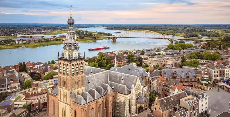 Nijmegen: Historic Hightlights Tour - Starting at Grote Markt and Getting Your Bearings Fast