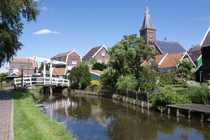 Off the beaten paths Dutch Country Side Private Tour in Jaguar - Monnickendam: City Rights Since 1355, and a Stroll-Ready Start