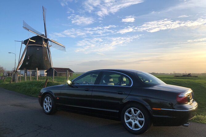 Off the Beaten Paths Dutch Landscape Private Tour 1/2 day Jaguar - Stop 1: Broek in Waterland, where Dutch countryside details stack up