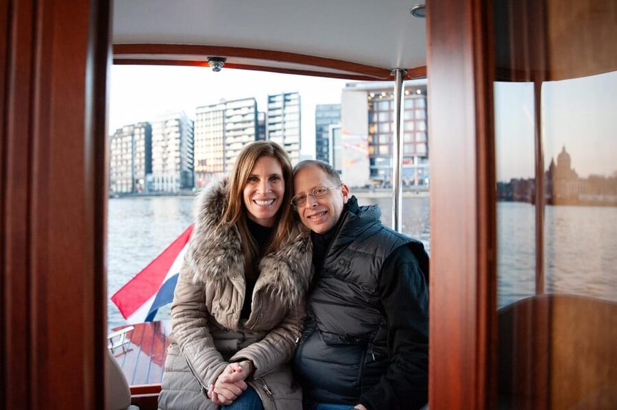 Photoshoot in or around Amsterdam - Price and what can add cost: $88 and possible extras