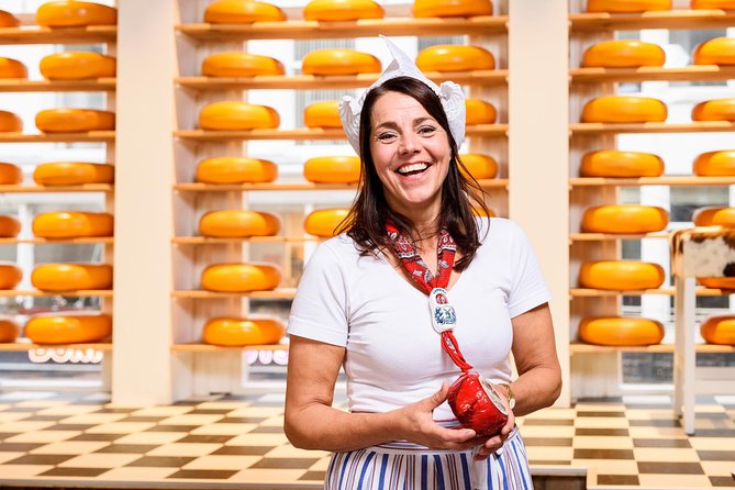 Premium Cheese Tasting with Wine and Beer Pairing - Stop 1: Your cheese tasting flight of 10 Gouda samples