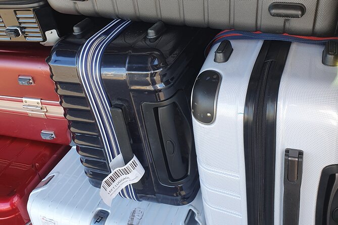 Private Airport Transfer to or from Schiphol Airport - How pickup actually works, from driver contact to boarding