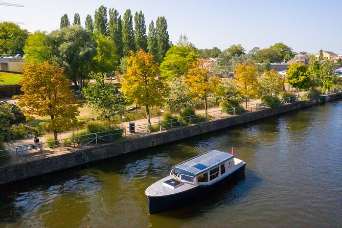 Private All-Inclusive Cruise with Captain - Who should book this private electric canal cruise?