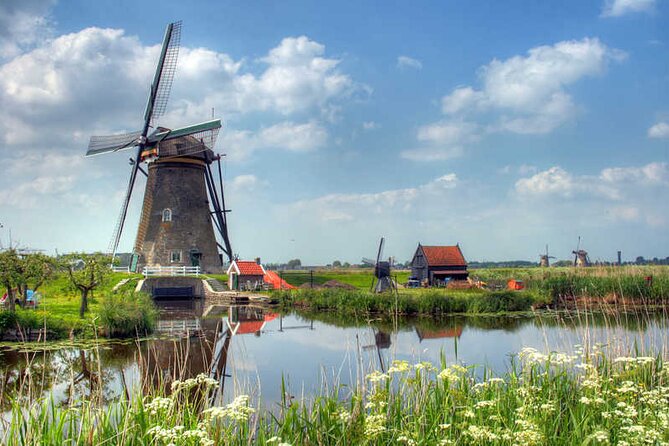 Private Amsterdam and Countryside Tour in a Comfortable Mercedes Minivan - Stop 1: Zaanse Schans windmill village, make it your best hour