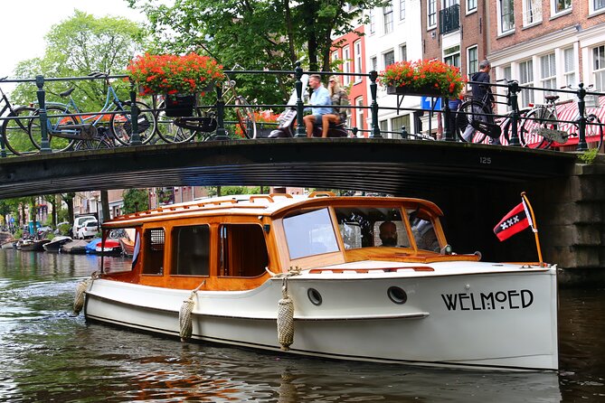 Private Champagne Canal Cruise in Amsterdam - Amstel River and the locks: the route behind the postcard view
