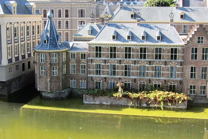 Private Delft and The Hague Tour incl. Madurodam from Amsterdam - Royal Delft (Koninklijke Porceleyne Fles): Delft Blue in about an hour