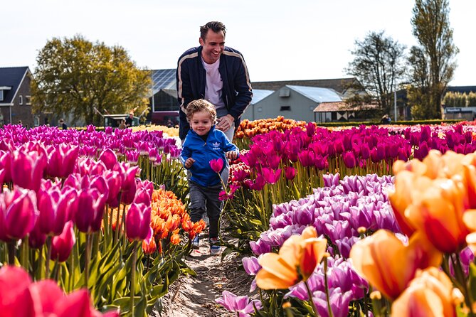 Private Keukenhof Gardens and Tulip Fields Tour from Amsterdam - Your driver/host is part of the experience