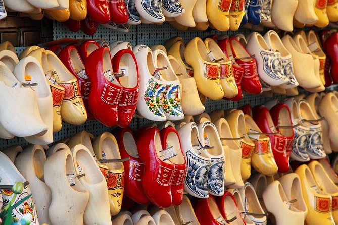 Private Keukenhof, Gardens, Windmills, cheese tour from Amsterdam - Wooden shoes and clogs demo: the craft stop that makes Zaanse Schans feel alive