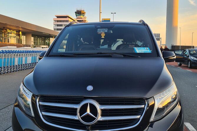 Private Minivan transfer to Rotterdam - A Private Minivan That Gets You From Amsterdam to Rotterdam Without Stress