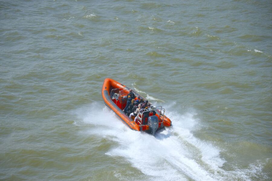 Private RIB-experience - Where You Start In Rotterdam, And What That Orange Speedboots Sign Means