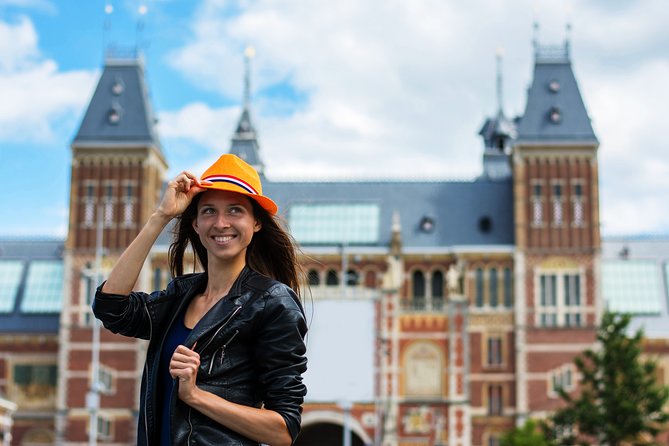Private Roundtrip Transfer Schiphol Airport to Amsterdam - The Schiphol Meeting Point, and How Pickup Works