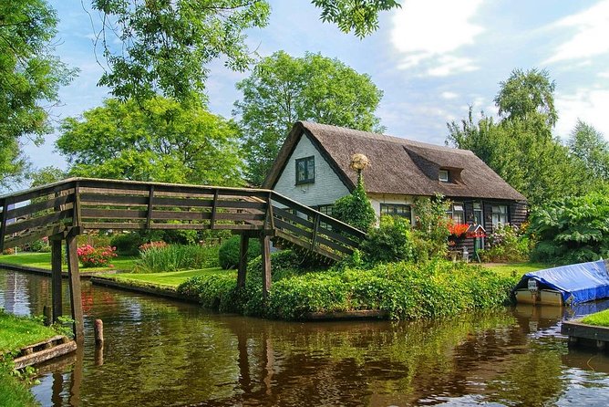 Private Sightseeing Tour to Giethoorn Dutch Venice from Amsterdam - Key things to know before you go to Giethoorn Dutch Venice