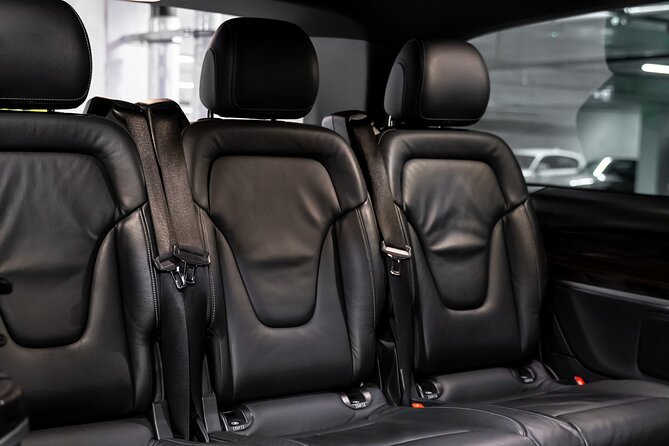 Private Taxi Airport Transfer to or from Schiphol Airport (AMS) - Airport Walk, Customs, Bags: Your Part in Making This Smooth