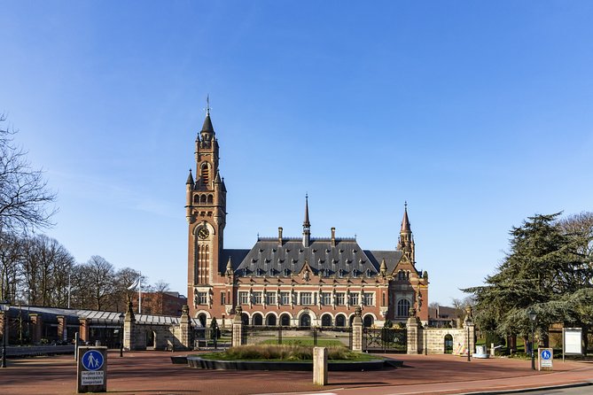 Private Tour Delft The Hague(Delft Blue/Royal Fam)6 hrs 1-15 pers - Madurodam in Scheveningen: 1:25 scale, big impressions