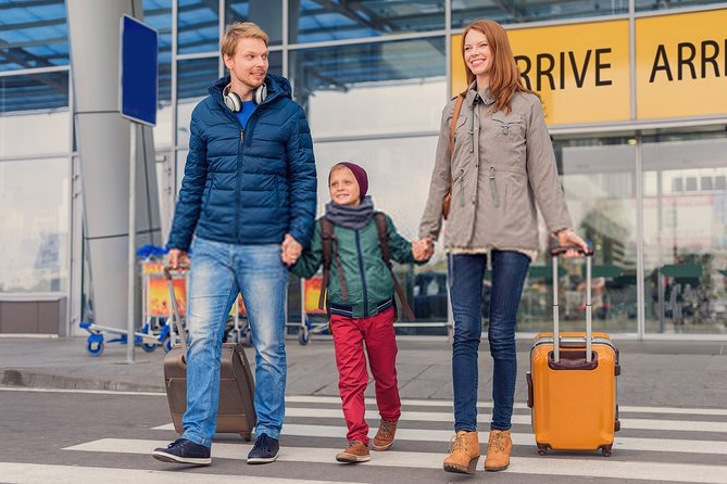 Private Transfer from Amsterdam Airport Schiphol to The Hague - English service and a modern fleet: what to expect from the drive