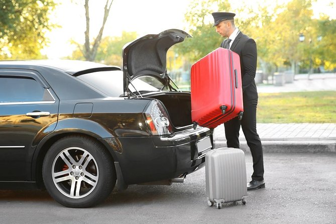 Private Transfer from Amsterdam City to Airport (AMS) - Meeting Your Driver in Amsterdam (And Why It Matters)