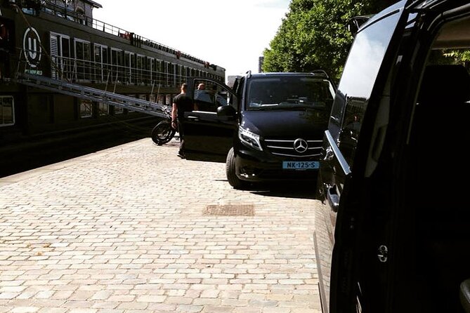 Private Transfer From Amsterdam City To Amsterdam Airport - Price and value for groups of up to 6
