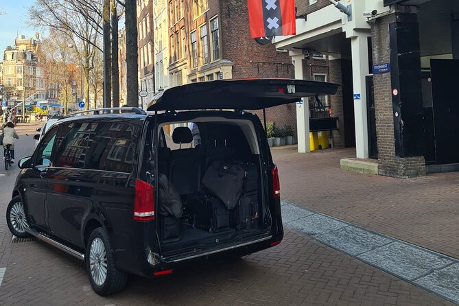 Private Transfer from/to Amsterdam Airport Schiphol - One-way transfer only: planning outbound vs return trips