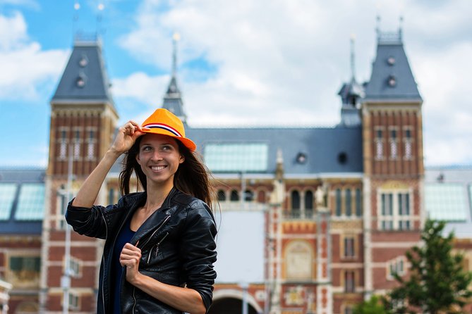 Private transfers from or to Schiphol (AMS) airport Amsterdam - Communication and Language: Text Updates, Dutch and English