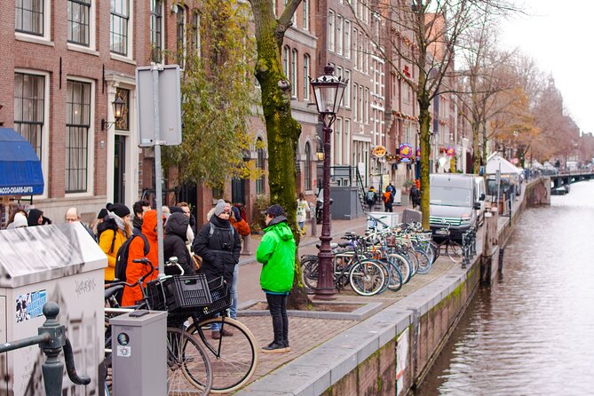 Private walking tour Amsterdam. English or Spanish. - Getting oriented fast: Dam Square to the old town core