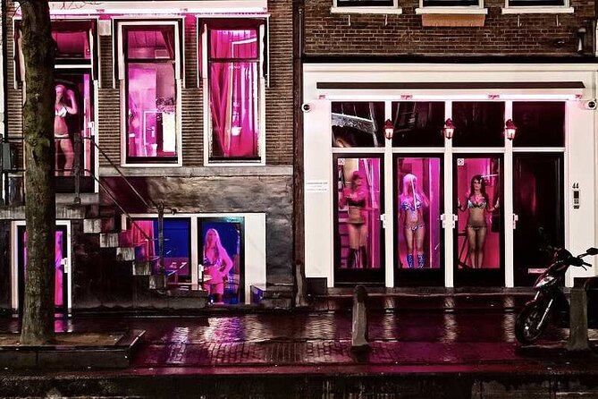 Red Light District Primetime Private Tour for 18+ Only - The Meeting Point, Mobile Ticket, and Why Timing Matters