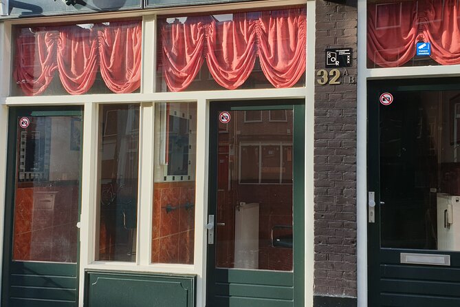 Red Light District Tour by Locals, Small Group (approx 4) - Stop by stop: what you’ll see and why each part matters