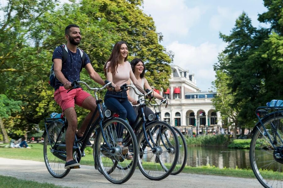 Rent a bike in Amsterdam | 1, 2, 3+ hours - A self-guided plan for your first 1 to 2 hours