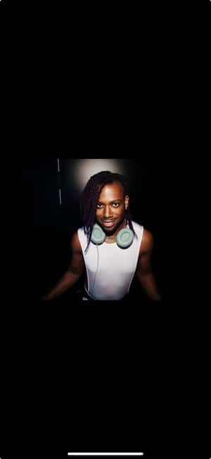 Rockstar for an hour: VIP DJ workshop in a real club - Pioneer DJ XDJ-RX3, hands-on control time