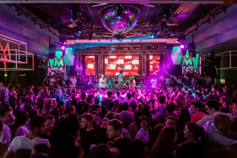 Rockstar for an hour: VIP DJ workshop in a real club - Practical expectations before you go