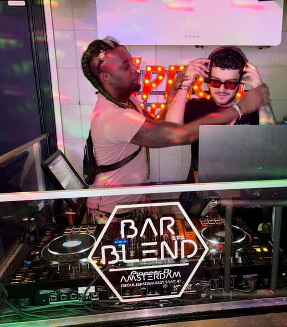 Rockstar for an hour: VIP DJ workshop in a real club - The pre-opening bar moment and your free shot