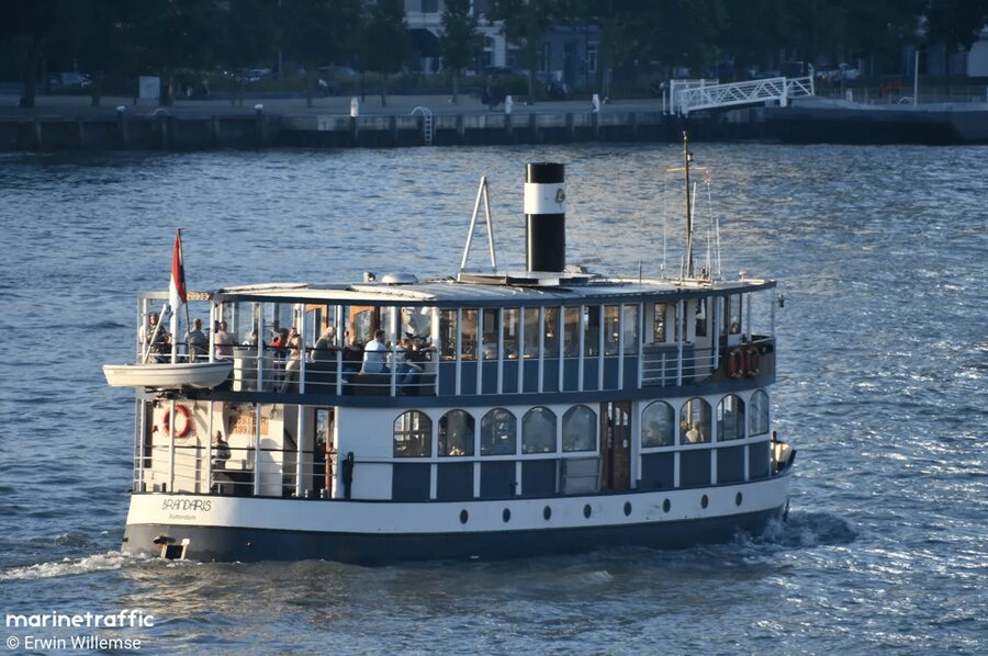 Rotterdam: 2.5-Hour Leckers Boat Cruise and Buffet - Key things to know before you go