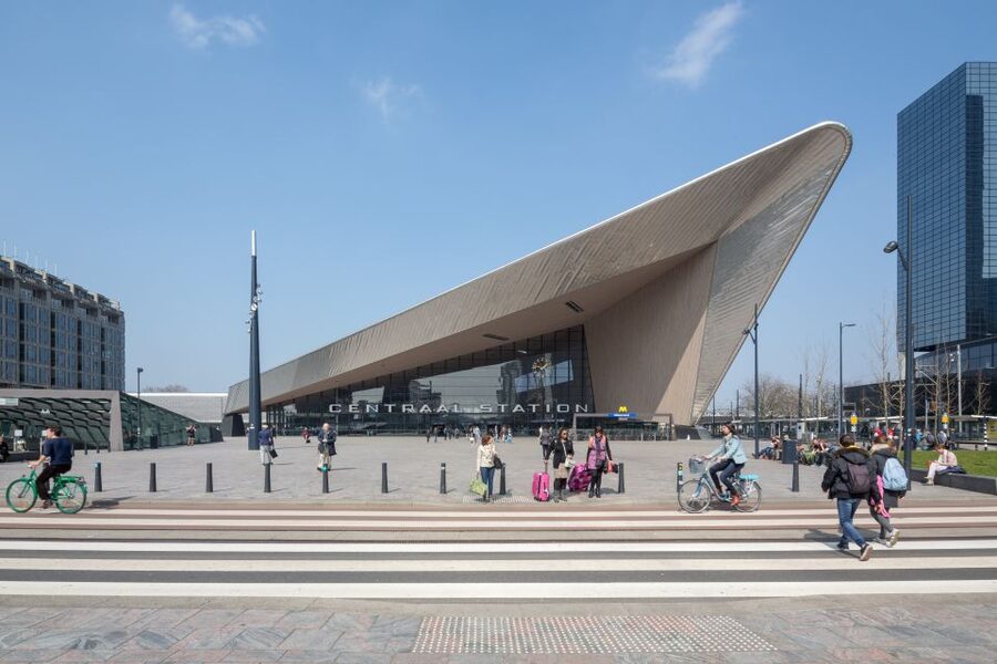 Rotterdam: Architectural Highlights Guided Walking Tour - Practical logistics that matter on a 3 to 4 km route