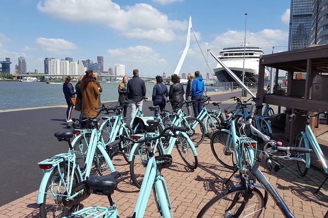 Rotterdam Bike Tour - all the Highlights - Kijk-Kubus Museum-house: Cube Houses in Real Scale